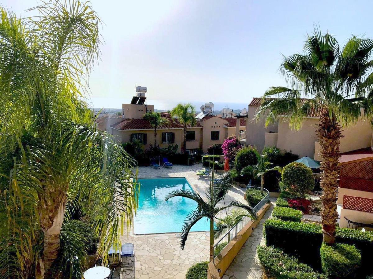 Top Seaview Apartment In Peyia Exterior photo